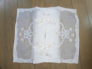  unused * beautiful embroidery. white. tissue box cover 