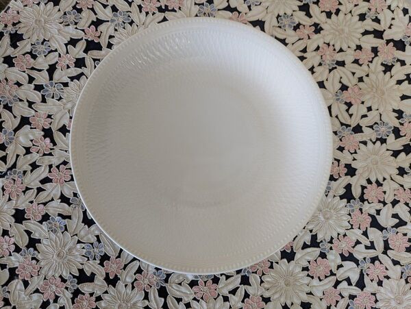 未使用】ROYAL COPENHAGEN ホワイト パルメッ手 26cm