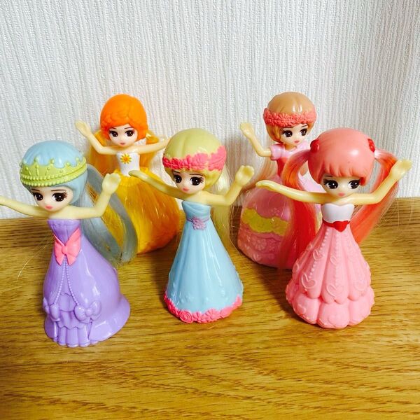 マクドナルド ハッピーセット リカちゃん 5体セット きせかえドール フィギュア おもちゃ 人形 プリンセス ヘアアレンジ