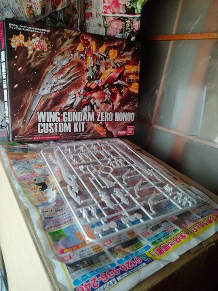 未組立ウイングガンダムゼロ炎カスタムキットアニメプラモデルガンダムビルドファイターズ