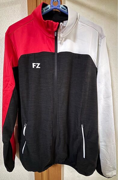 FZ FORZA フォルザアウター バドミントン 黒×赤×白 サイズM