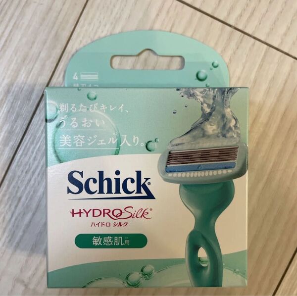 Schick シック ハイドロシルク 敏感肌用 替刃 4個入 未開封のまま発送
