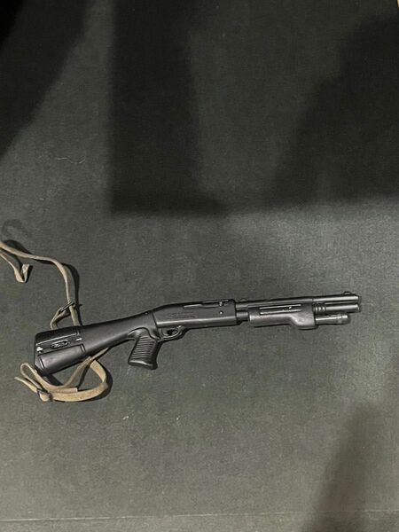 ガンフィギュア ショットガン 詳細不明 クリーニング済 ミリタリーフィギュア 銃 武器 火器