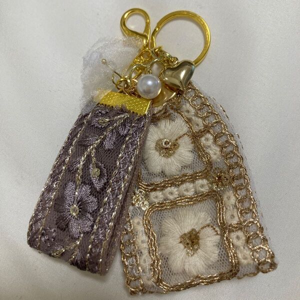 ハンドメイド インド刺繍チャーム