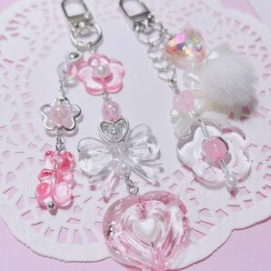 (40)ビーズキーホルダー*ハートフラワー*ピンク Y2K