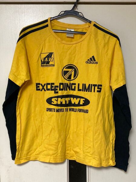 adidas EXCEEDING LIMITSデザイン 切り替えし袖 ロングTシャツ イエロー