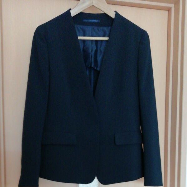 THE SUIT COMPANY ザスーツカンパニー ネイビー ノーカラージャケット サイズ38 背抜き