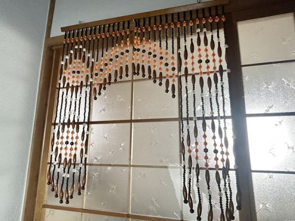 昭和レトロ 玉のれん 木製のれん 木玉暖簾 珠のれん - メルカリ