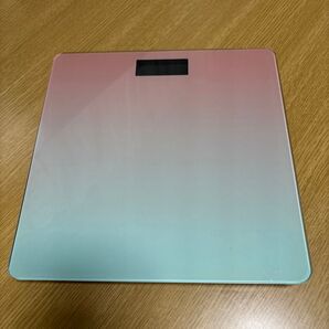 体重計 ピンク グラデーション