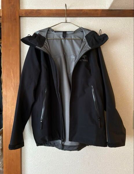 ARC'TERYX BETA LT JACKET