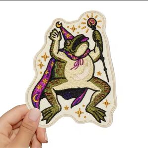 刺繍ワッペン アイロンワッペン カエルの魔法使い