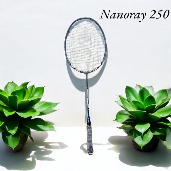 YONEX ナノレイ250 NANORAY 250 4UG5