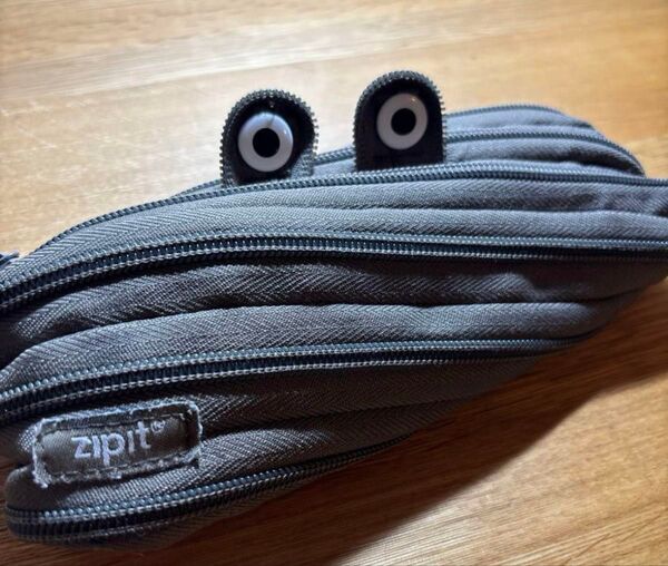 zipit モンスターペンケース グレー