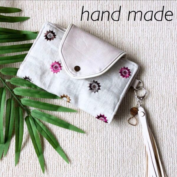 母子手帳ケース レザー&花柄刺繍 くすみカラー