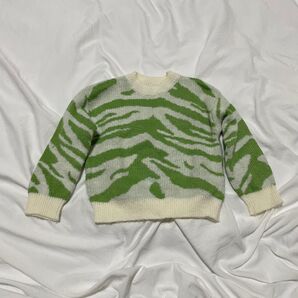 ニットセーター