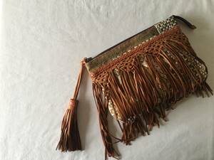  beautiful goods * London departure moroko production en shallahen car -la fabric × leather mesh fringe clutch bag pouch also *