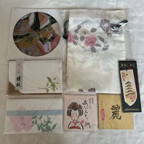 あぶらとり紙など和装7点セット 和柄巾着/平安絵巻ハンカチ/懐紙2種/あぶらとり紙2種/彫金しおり 未使用品