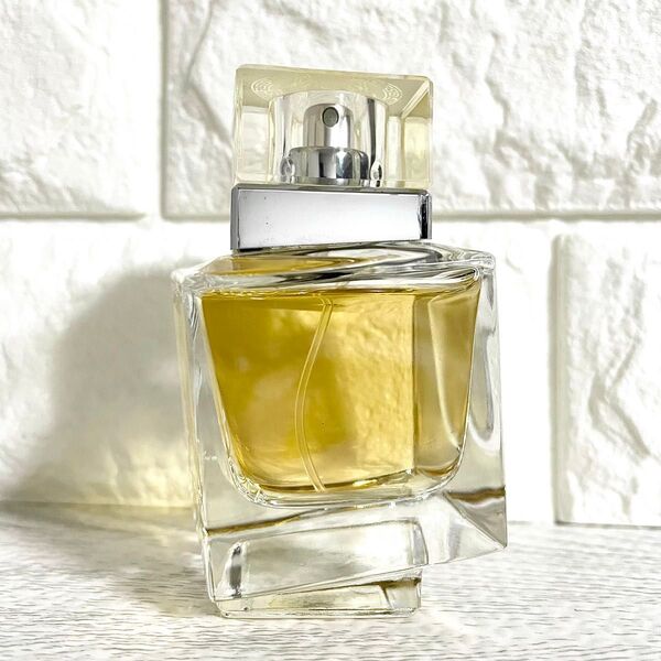 VERSACE エッセンス エサーリアル 50ml 香水