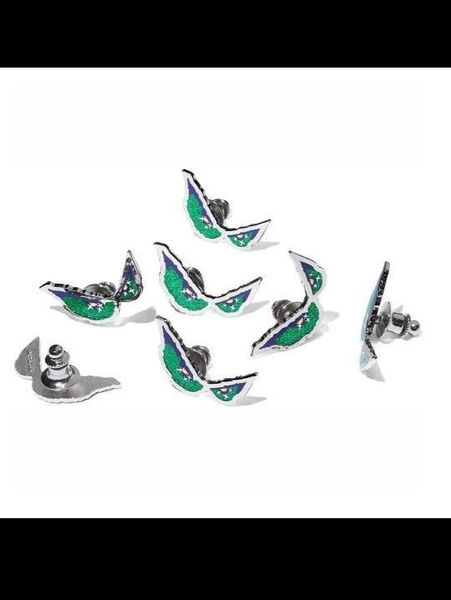 supreme eyes pin 新品未使用 ピンズ ピンバッジ