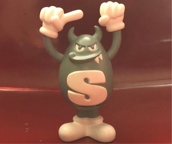 《スパンキー》フィギュア SPANKY ワンダフルマン headlockstudio kidrobot ビームス デザイナーズトイ