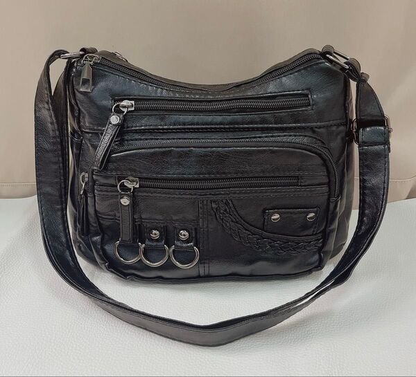 レディース ショルダーバッグ ブラック 新品