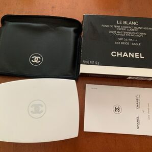 新品未使用 シャネル CHANEL LE BLANC パウダーファンデーション B30 Sable ベージュ コンパクトミラー