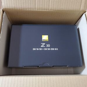 【新品】 Nikon Z 30 ダブルズームキット 保証書付き