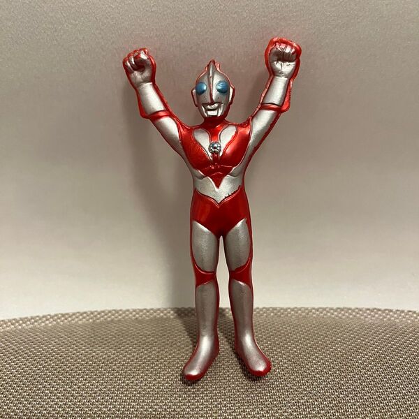 ウルトラマン フィギュア 赤銀 ソフビ 平成レトロ 平成 レトロ 円谷プロ 当時物 昭和レトロ