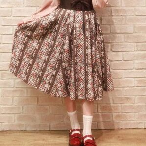 axes femme ストロベリーチェック柄スカート