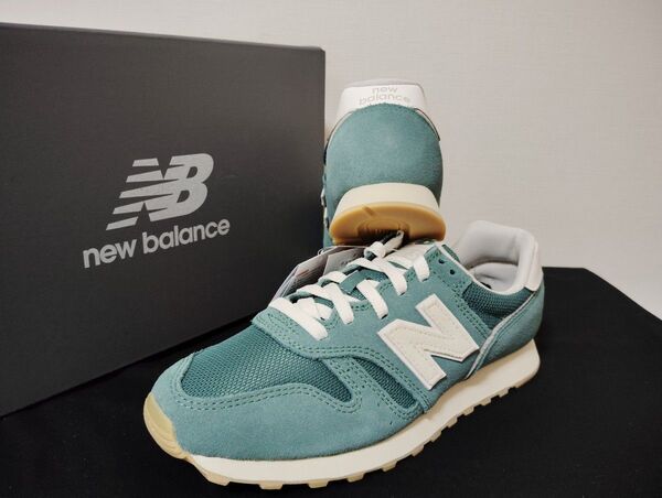 新品24.5cm ニューバランス newbalanceレディーススニーカーWL373SG2グリーンML373好きにも