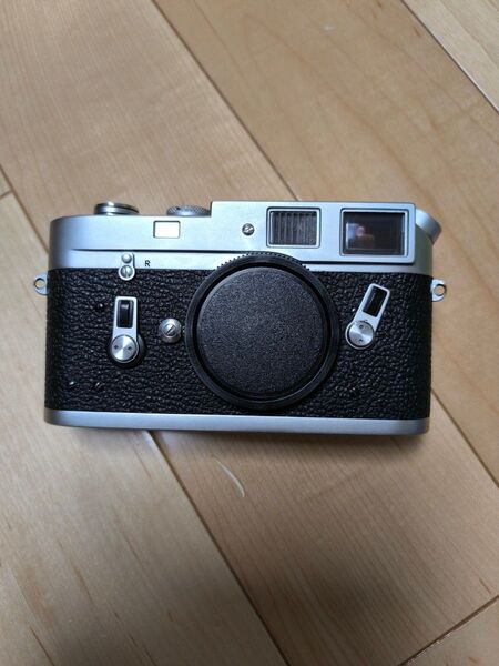 美品 希少品 オーバーホール済み ライカ Leica M4 シルバー 最終3桁ゾロ目 888