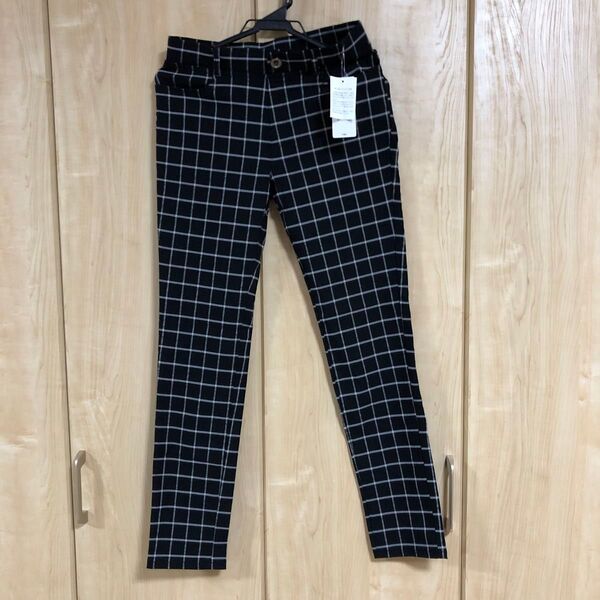 新品 ★黒 チェック柄 ストレッチ パンツ★