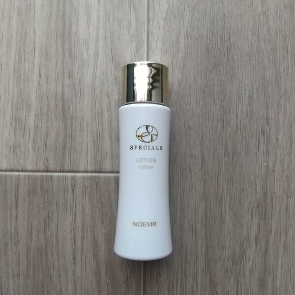 ノエビア スペチアーレ 薬用ローション 20ml