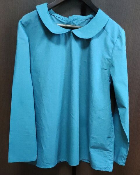 美品 長袖ブラウス 後ろボタン
