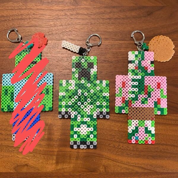 Minecraft アイロンビーズキーホルダー 1個350円