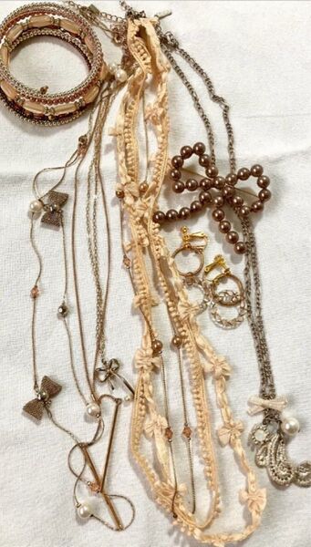 【8点セット】ネックレス ブレスレット ブローチ イヤリング ヴィンテージ他