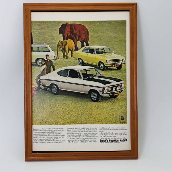 『 GM ゼネラルモータース ~小型車に注目が・・~ 』ビンテージ 広告 60年代 フレーム 付 ポスター 当時物 額付 LIFE 雑誌