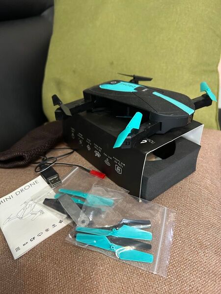 ミニドローン ブラック系 未使用に近い