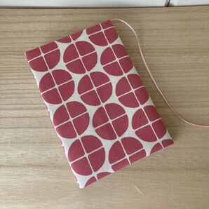 ハンドメイド ブックカバー 四六判 ピンク
