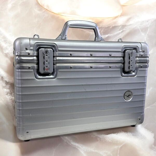 RIMOWA リモワ トパーズ ルフトハンザ アタッシュケース スーツケース パイロットケース アルミ 29L 廃盤 940.31
