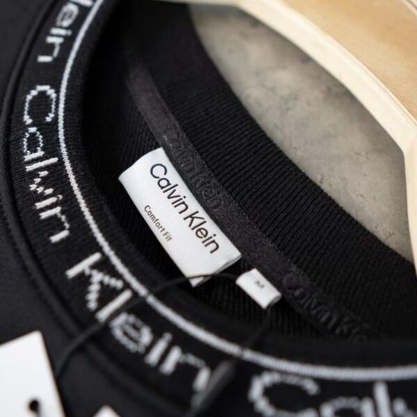 【新品】Calvin Klein ブラック スウェット ネックロゴ