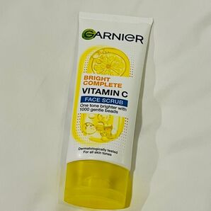 GARNIER ブライトニングフェイスウォッシュ 洗顔