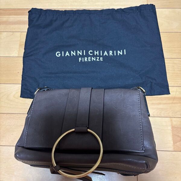 GIANNI CHIARINI ショルダーバッグ 、値下げしました。