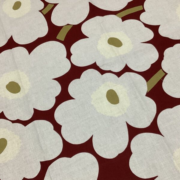 Marimekko マリメッコ ファブリック ピエニウニッコ 72cm×50cm はぎれ