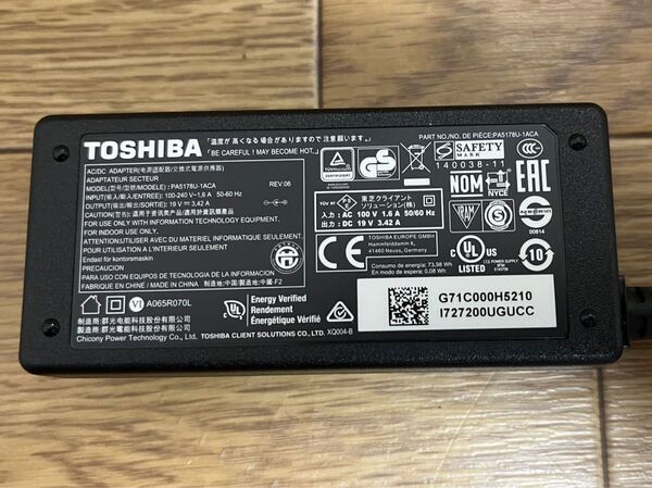 ACアダプター 東芝
