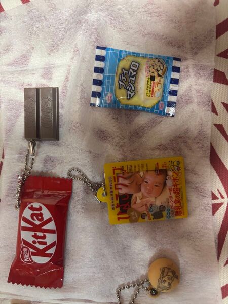 ガチャガチャ お菓子キーホルダー 7個 ひよこクラブキーホルダー1個 計8個セット