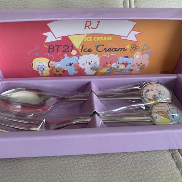 BT21 スプーン&フォークセット