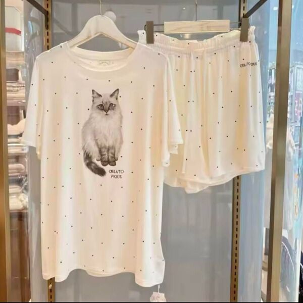 新品 タグ付 CAT柄 パジャマ 上下セット 半袖 猫 ホワイト