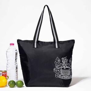アクアスキュータム パッカブルお出かけBAG