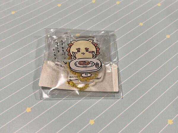 ちいかわ なんかおいしーネ!!アクスタにもなるアクキー おいしー賞シーサー